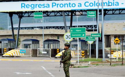 Venezuela cierra la frontera terrestre con Colombia previo a investidura presidencial; suspende los vuelos por 72 horas