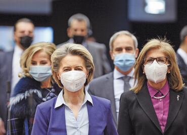 “Llegamos tarde a la autorización de vacunas”, reconoce UE