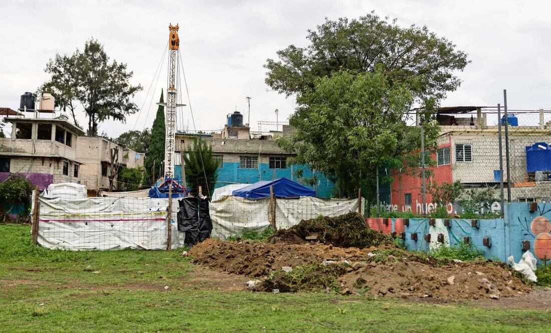 Trabajos de pozo de infiltración de agua, en canchas deportivas de la calle Pedro Infante, Col. Ampliación Emiliano Zapata, Alcaldía Iztapalapa.