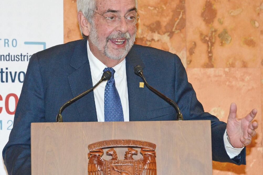 Acortar tiempos. Enrique Graue Wiechers abogó por reducir el tiempo en que la academia desarrolla un producto y su salida al mercado. Foto: UNAM