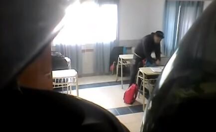 Video. Captan a profesor de educación física robando a sus alumnos