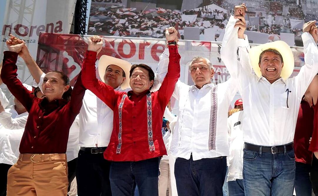 Claudia Sheinbaum, Mario Delgado, Adán Augusto López y Ricardo Monreal participaron en una “asamblea informativa” organizada por Morena en Coahuila. Foto: Especial.