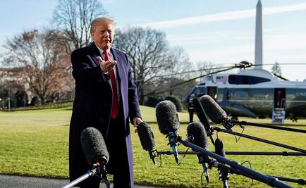 Trump llama “locos lunáticos” a periodistas que critican su mandato en EU