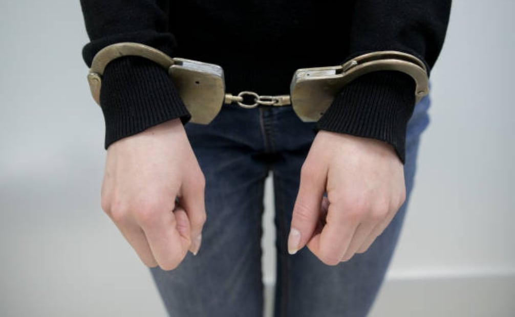 La detención de quien fue identificada como Ixil Victoria “N”, fue realizada por elementos de la Unidad General de Investigación. | Imagen ilustrativa. Foto: iStock.