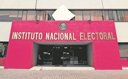 Inteligencia Financiera y el INE acuerdan fiscalizar a partidos y candidatos