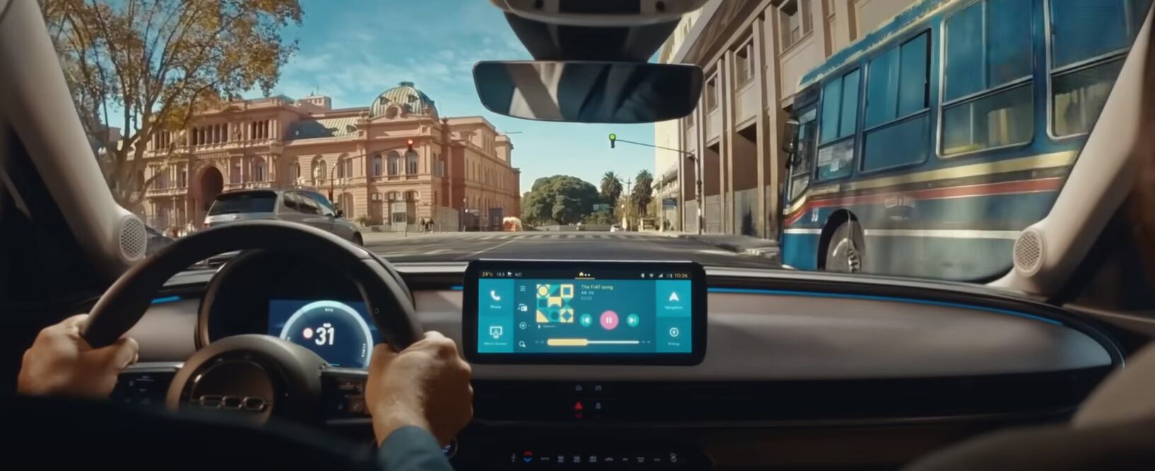 Llevar una botella de agua en un lugar incorrecto podría ocasionar problemas.