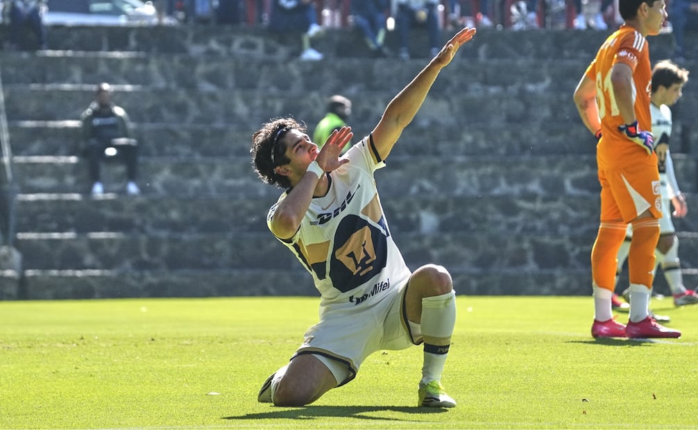 Santiago López celebró su gol "a lo Cuauhtémoc". FOTO: IMAGO7