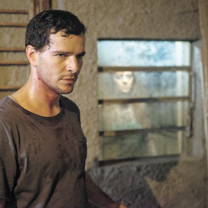 El filme cuenta la historia de un forense que tiene el don de hablar con los muerto s. CANAL BRASIL/GLOBO FILMES