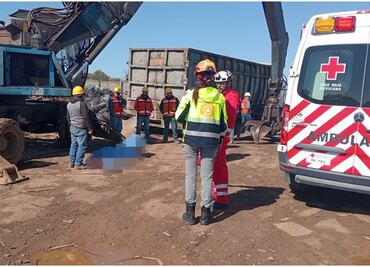 Muere trabajador al quedar prensado en una grúa en Escobedo, Nuevo León; tenía 25 años