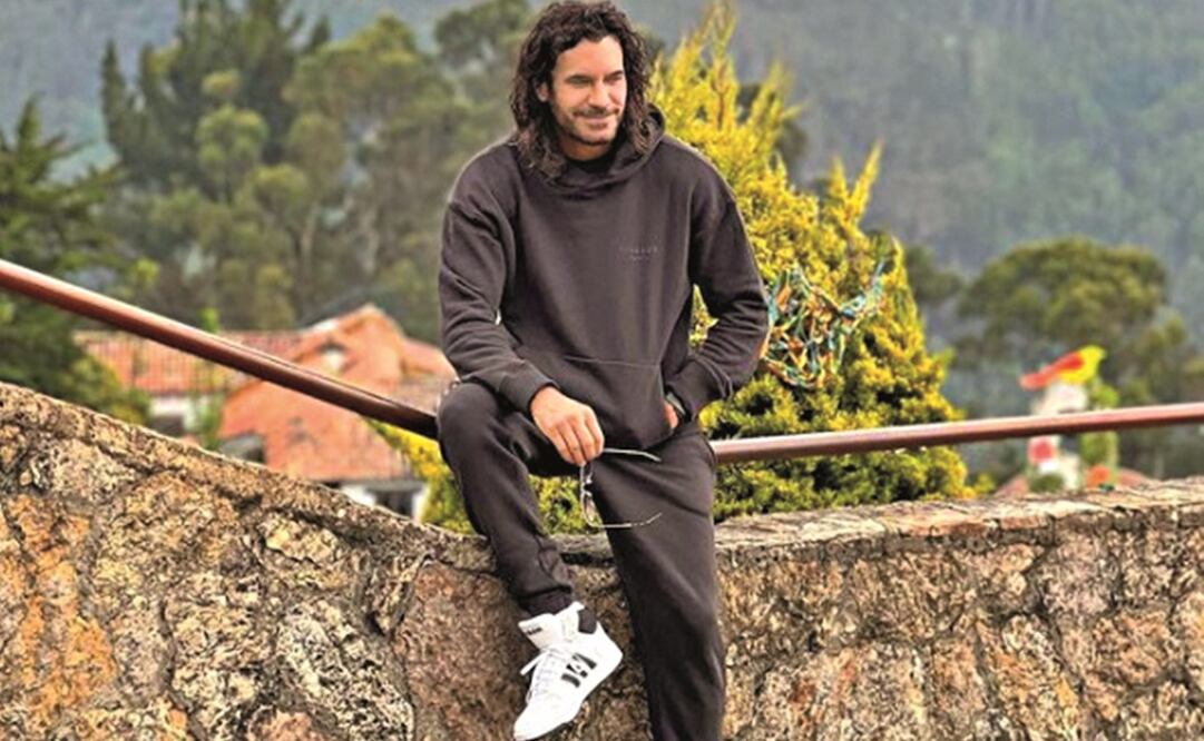 El autor se dio un respiro por el mundo a lado de su esposa. Foto: Instagram