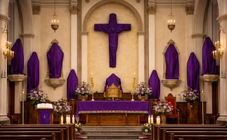 Semana Santa 2026: ¿por qué se cubren los santos con tela morada?; esto significa