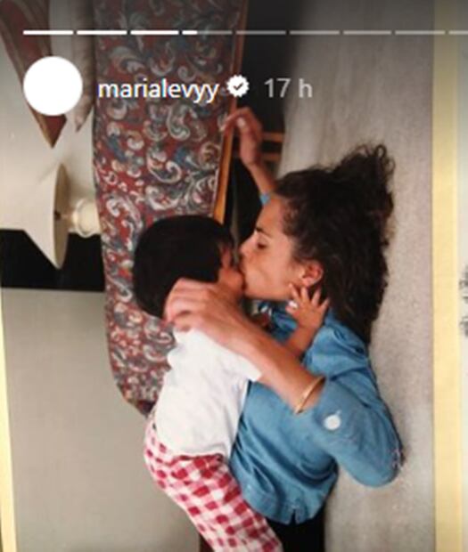 María, la hija mayor de Mariana Levy, compartió una foto con su mamá, en su cuenta de Instagram.
Foto: Instagram