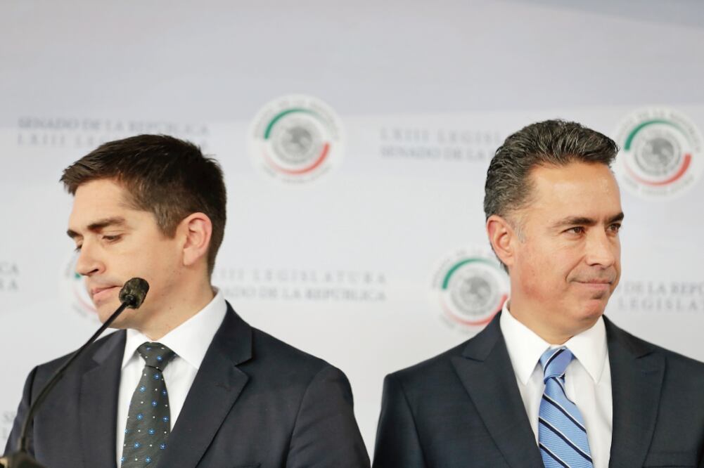 El senador con licencia Luis Fernado Salazar (izq.) y Guillermo Anaya Llamas, precandidato del PAN a la gubernatura de Coahuila, aseguraron en conferencia de prensa que el partido debe estar unido para enfrentar los comicios en la entidad (IVÁN STEPHENS)