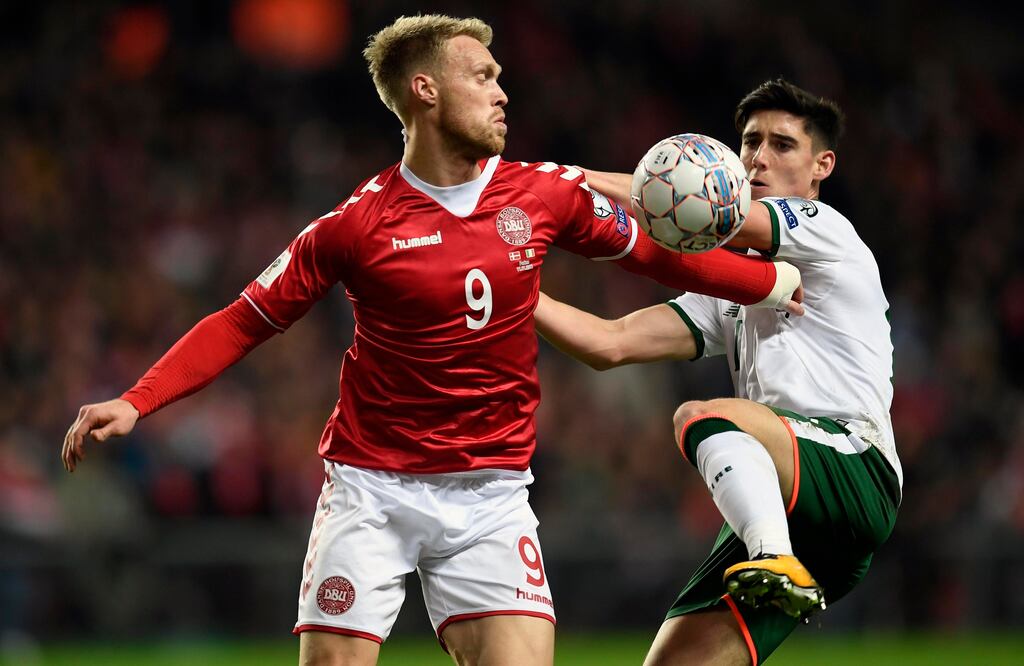 EFE. Los daneses tuvieron el balón la mayoría del tiempo.