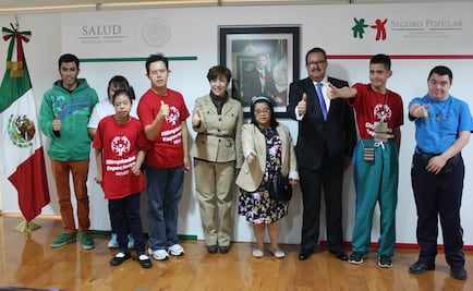 Atletas de Olimpiadas especiales se suman a Seguro Popular