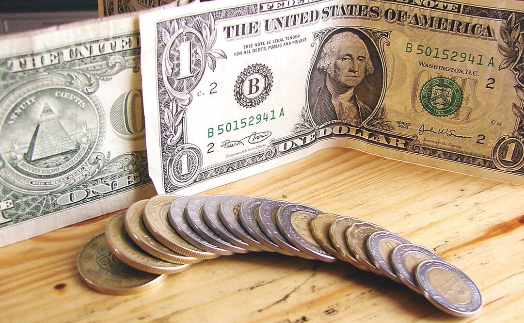 El dólar al menudeo terminó este lunes en 20.16 pesos a la venta en las ventanillas de las sucursales de Banamex. Foto: Archivo/EL UNIVERSAL