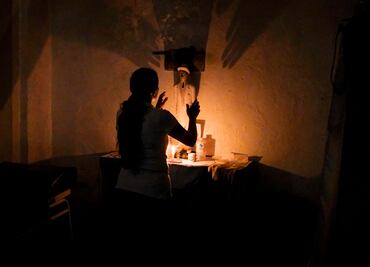 Hierbas y “cirugías espirituales”: los remedios de los venezolanos enfermos