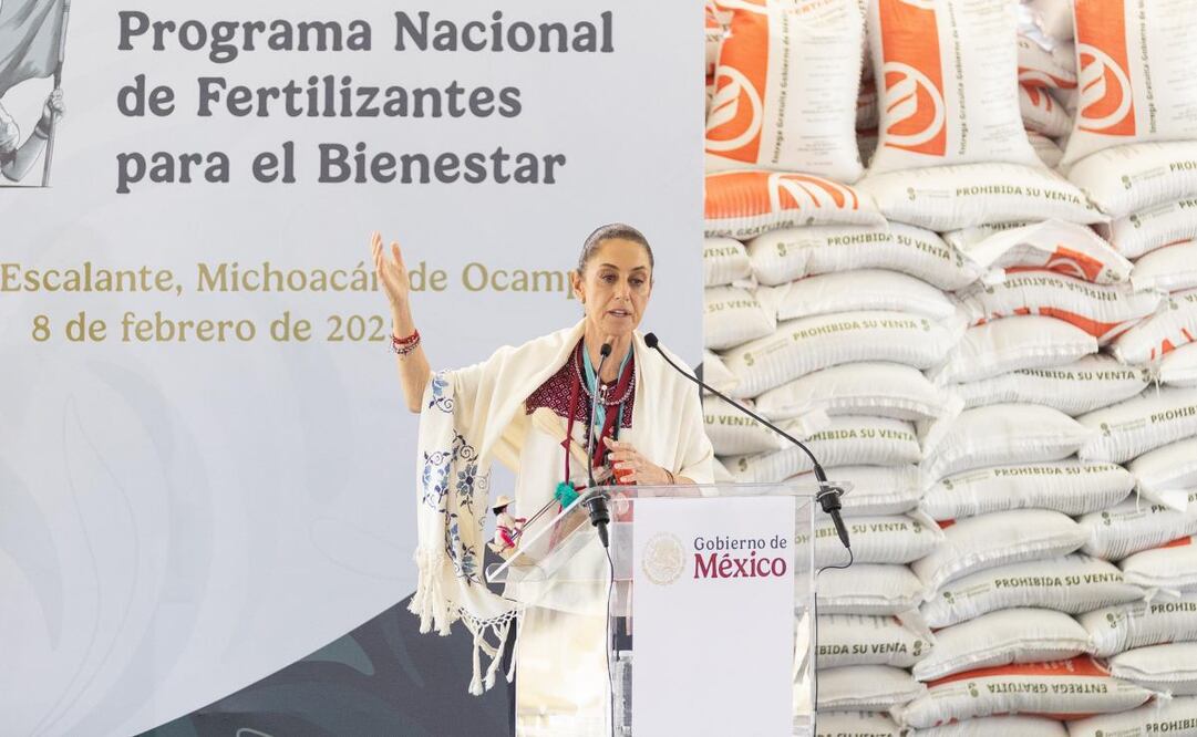 La presidenta Claudia Sheinbaum Pardo encabeza el Arranque del Programa Nacional de Fertilizantes para el Bienestar, encabeza Salvador Escalante, Michoacán. Foto: Hugo Salvador/EL UNIVERSAL