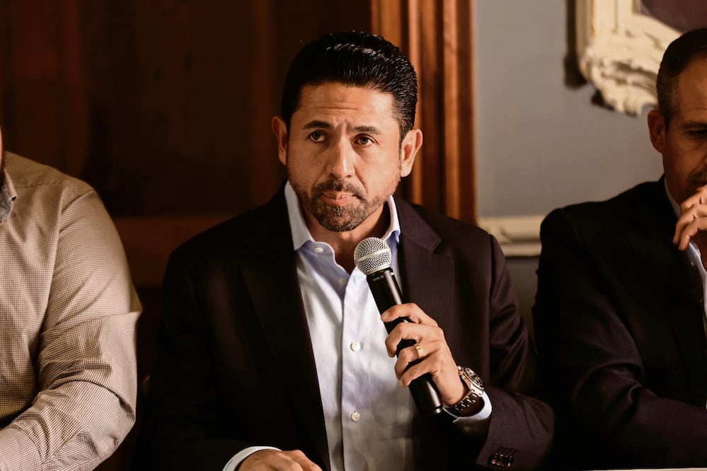 En conferencia, líderes empresariales presentaron la iniciativa Tu voto cuenta, infórmate, decide y vota.  Foto: de Jorge Alvarado. El Universal