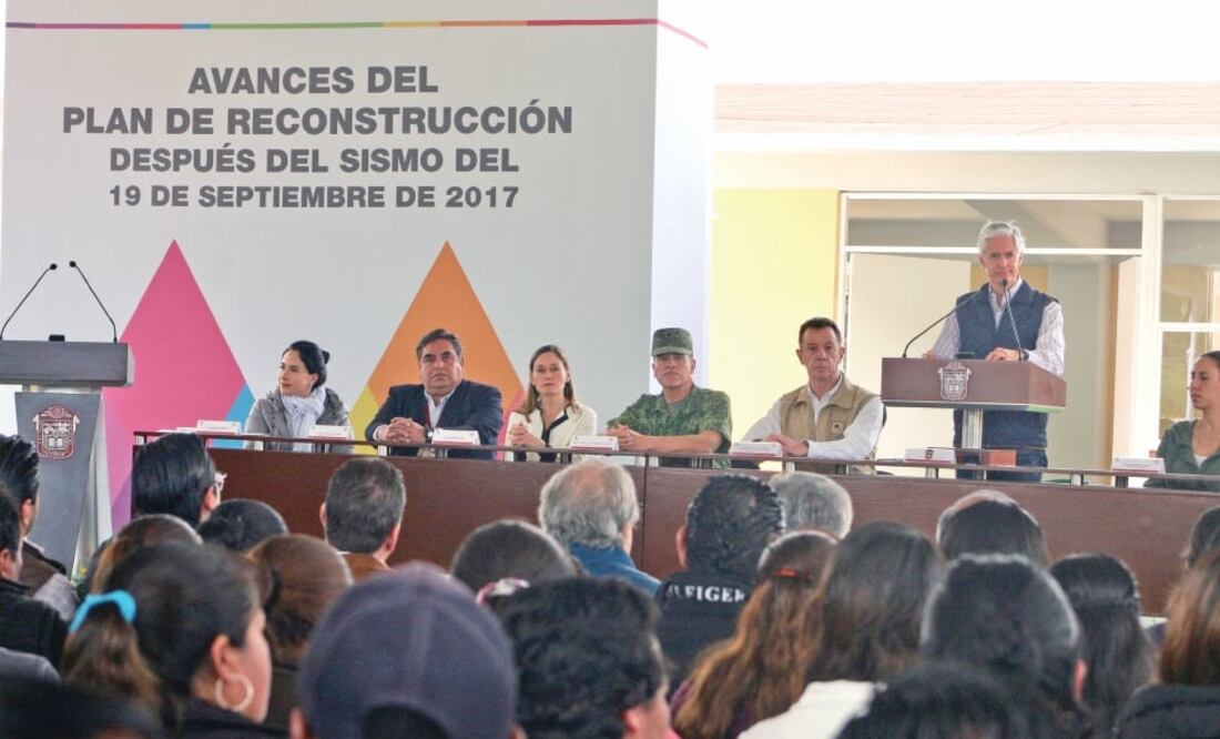 El gobernador mexiquense, Alfredo del Mazo, destacó la reparación de 49 de los 56 caminos afectados con una inversión de 406 millones de pesos. (JORGE ALVARADO. EL UNIVERSAL)