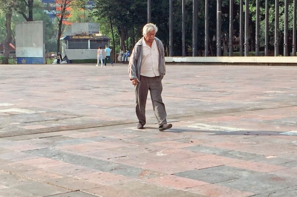 Victor Labariega Chávez, de 58 años, dijo que el 68 se repite con cada asesinato en el país que queda impune. Foto: ASTRID RIVERA. EL UNIVERSAL