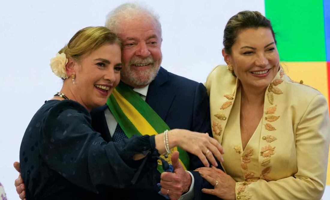 Beatriz Gutiérrez Müller comparte video de abrazo con Lula; representa a AMLO en Brasil
