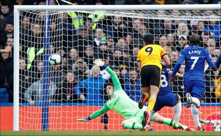 Gol y récord para Raúl Jiménez en empate de los Wolves ante el Chelsea
