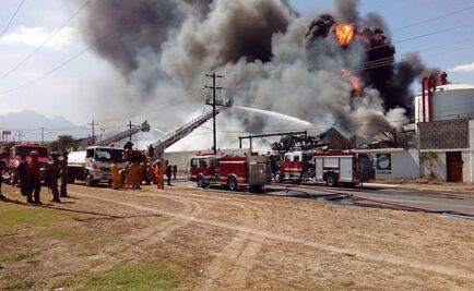 Dictan medidas urgentes a empresa de NL tras incendio