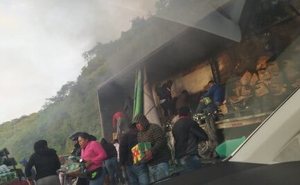 Rapiñan tráiler cargado con cervezas accidentado en Veracruz