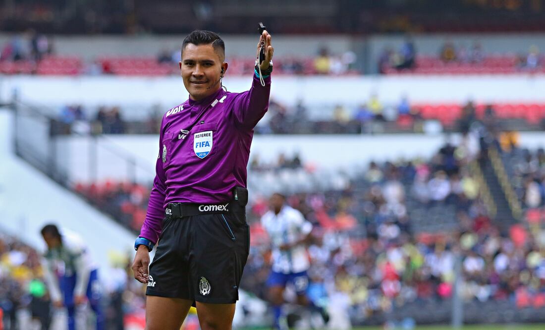 Imago7. El árbitro Fernando Guerrero durante un partido en el Estadio Azteca