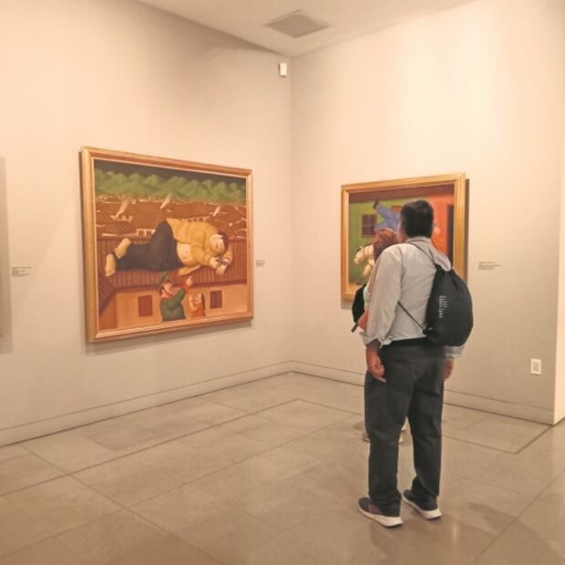 Medellín festeja 90 años de Botero, el artista del volumen