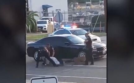 Oficiales de Missouri permiten que perro policía ataque a detenido; FBI investiga el caso