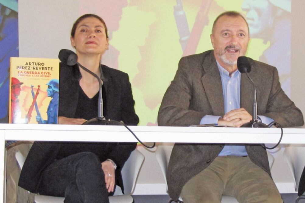 La obra La Guerra Civil contada a los jóvenes se presentó en España. ANA ANABITARTE. EL UNIVERSAL