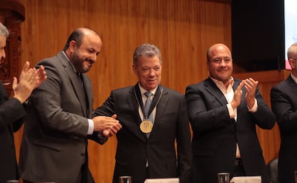 Juan Manuel Santos llama a alejarse del "malsano caudillismo"