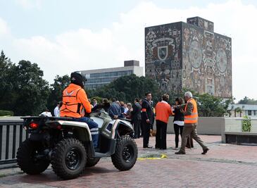Estudiantes de la UNAM participan en Macrosimulacro