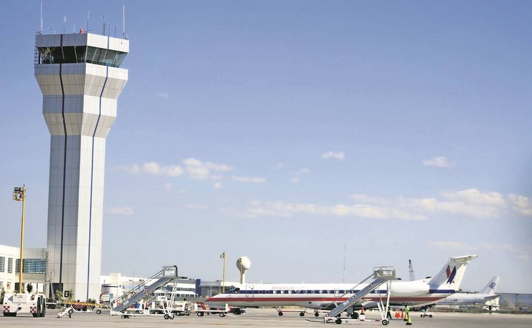  Entre los trámites que están suspendidos en la SICT se encuentran los permisos para el sector aéreo.Foto: Archivo/ EL UNIVERSAL