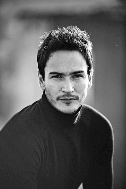 Su personaje, explica el actor, se enfrenta a otros problemas, como que el hijo se escapa con la novia; su esposa es una tarabilla. YCONIK  