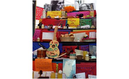 Luce Altar del Día de Muertos en la Feria del Libro de Cali