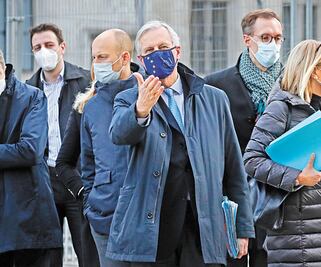 Caso de Covid frena negociación sobre Brexit