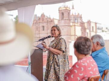 Acusan a Xóchitl Gálvez de haber plagiado su informe para titularse; ella lo niega