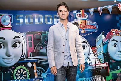 Leonardo quiere cantarle a los niños