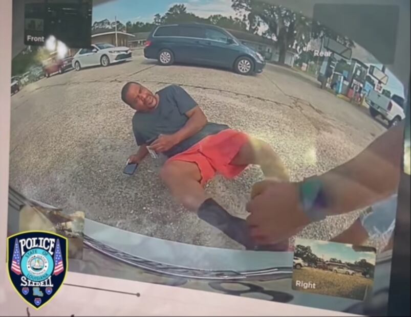 Hombre finge ser atropellado por Tesla, pero las cámaras lo delatan