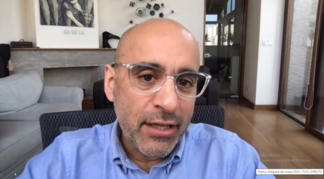 El peruano Gustavo Rodríguez gana Premio Alfaguara de Novela 2023 por "Cien cuyes"