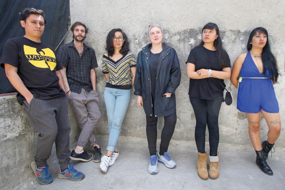 Alejandro Gómez-Arias, Víctor del Moral, Rocío Montoya, Cynthia Yee, Claudia Luna y Cecilia Barreto son becarios y exbecarios del Fonca. Todos expresan dudas sobre el futuro del programa. (CARLOS MEJÍA. EL UNIVERSAL)