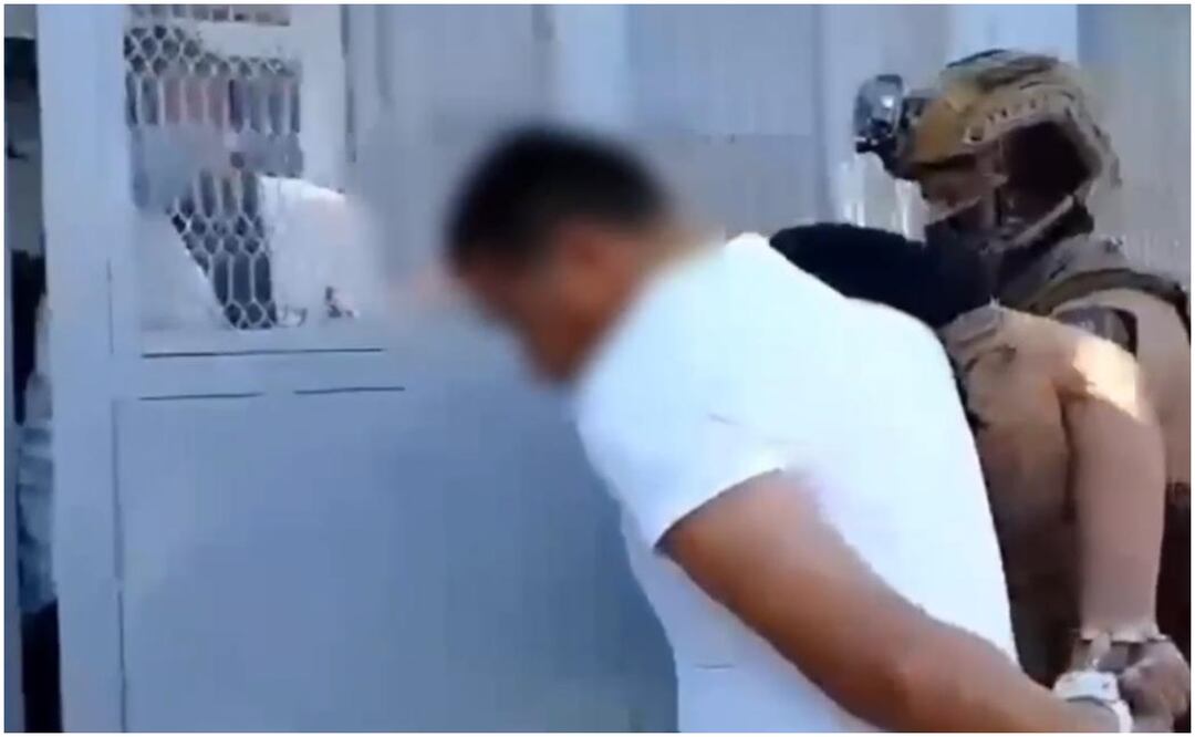 Trasladan a mando policial de Naucalpan a Cereso de Cuautitlán (22/11/2024). Foto: Especial