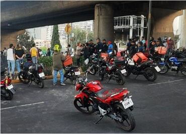 Abren carpeta de investigación a policías tras riña entre motociclistas y oficiales en Periférico Sur
