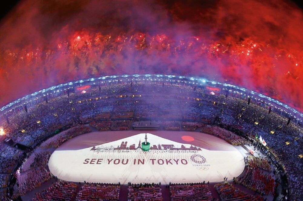 Adiós Río 2016, hola Tokio 2020, imágenes que ya exhortan al mundo a la máxima justa deportiva del orbe dentro de cuatro años (PAWEL KOPCZYNSKI. REUTERS)