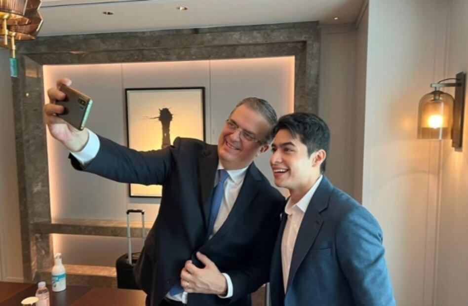 Christian Burgos, el cantante y conductor mexicano más famoso en Corea