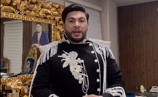 Alcalde de Elota, Sinaloa llama la atención en redes por atuendo para las fiestas patrias; Richard Millán aparece con vestimenta de "inspiración militar"