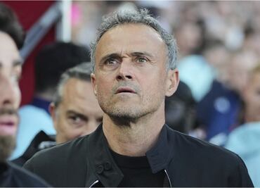 Luis Enrique sufre un accidente en bicicleta; se somete a una operación por fractura